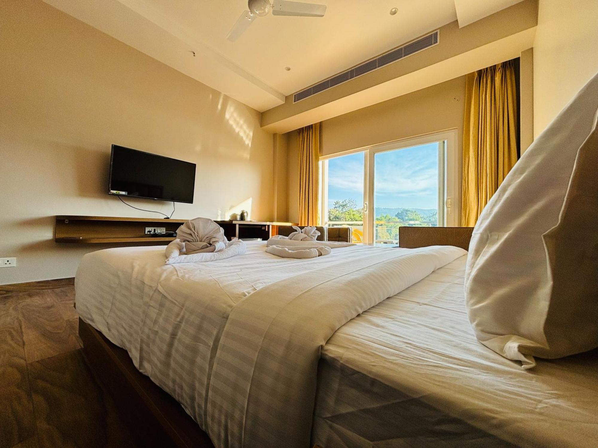 Finn'S Weaver Resort, Kāziranga Kültér fotó