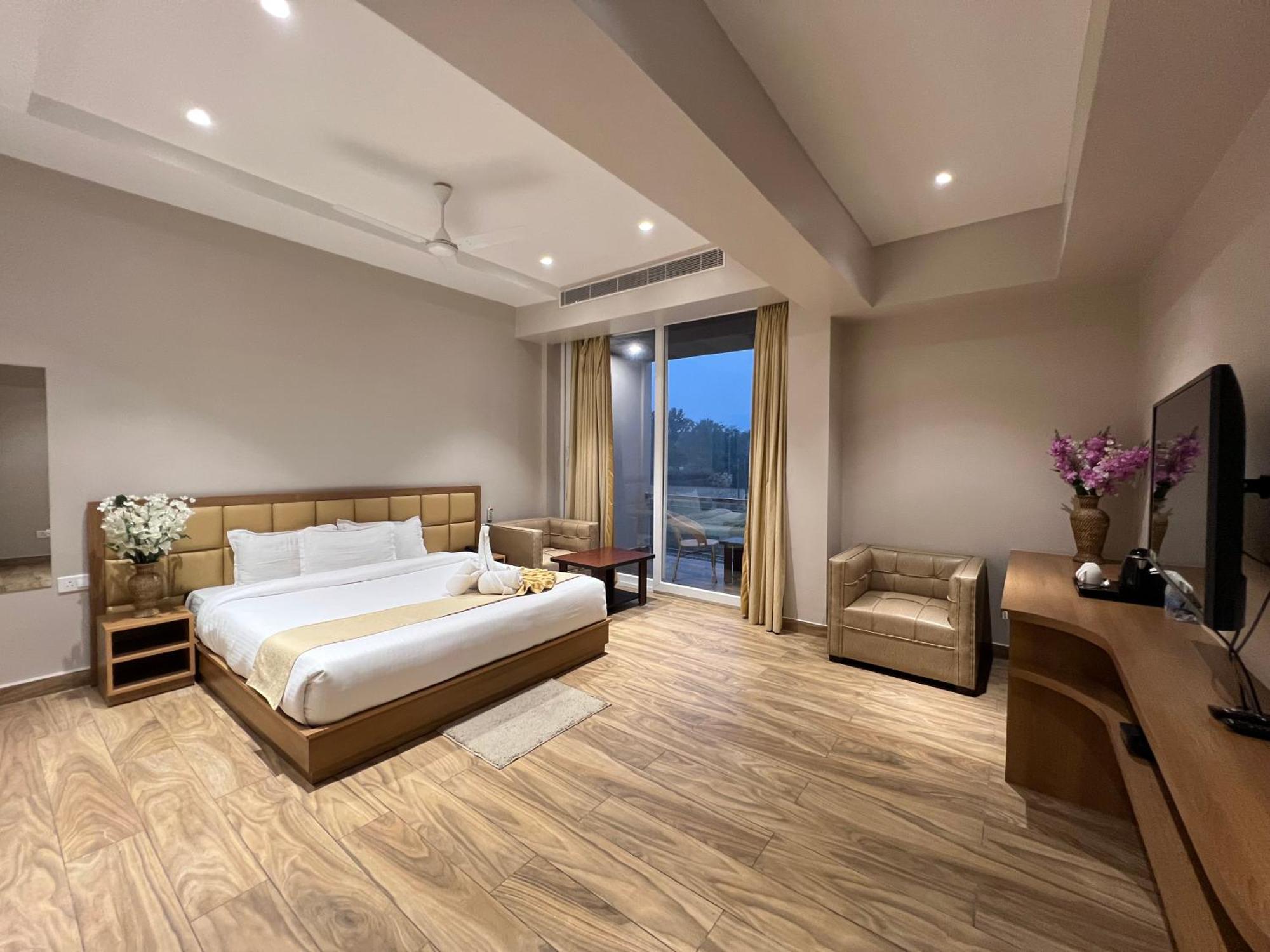 Finn'S Weaver Resort, Kāziranga Kültér fotó