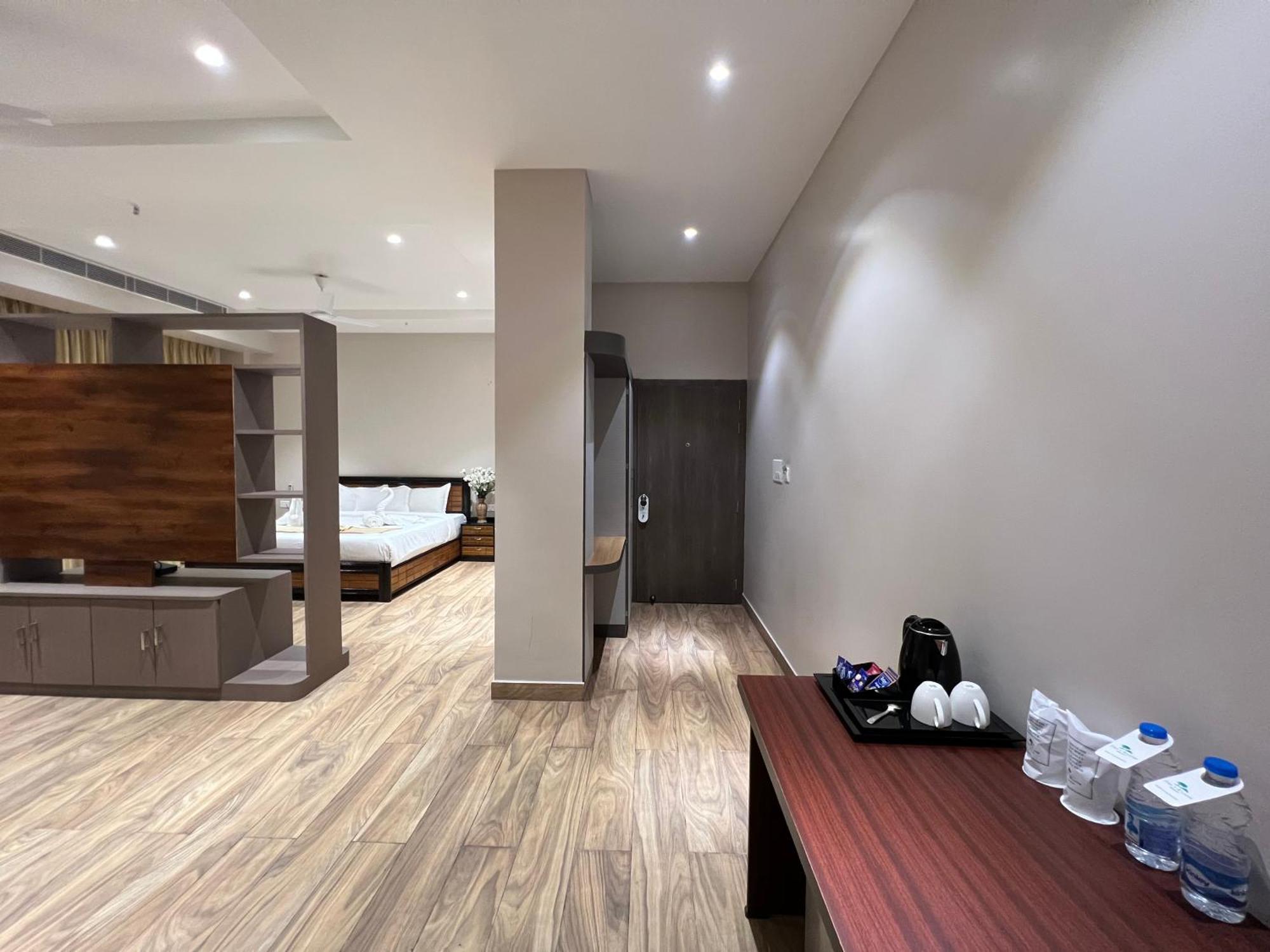 Finn'S Weaver Resort, Kāziranga Kültér fotó
